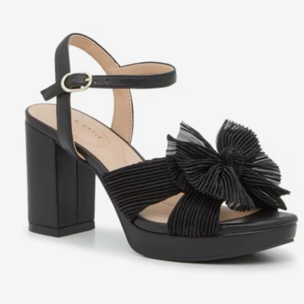 Black Women's Heeled Sandals